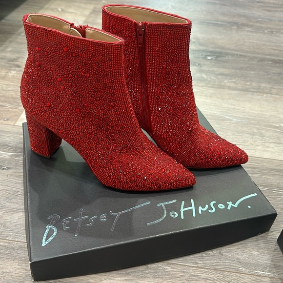 Betsy Johnson Cady Boot - Picture 3 of 14